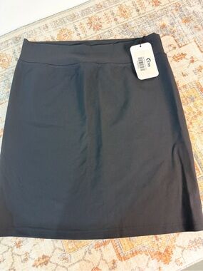 Zyia black activewear skirt